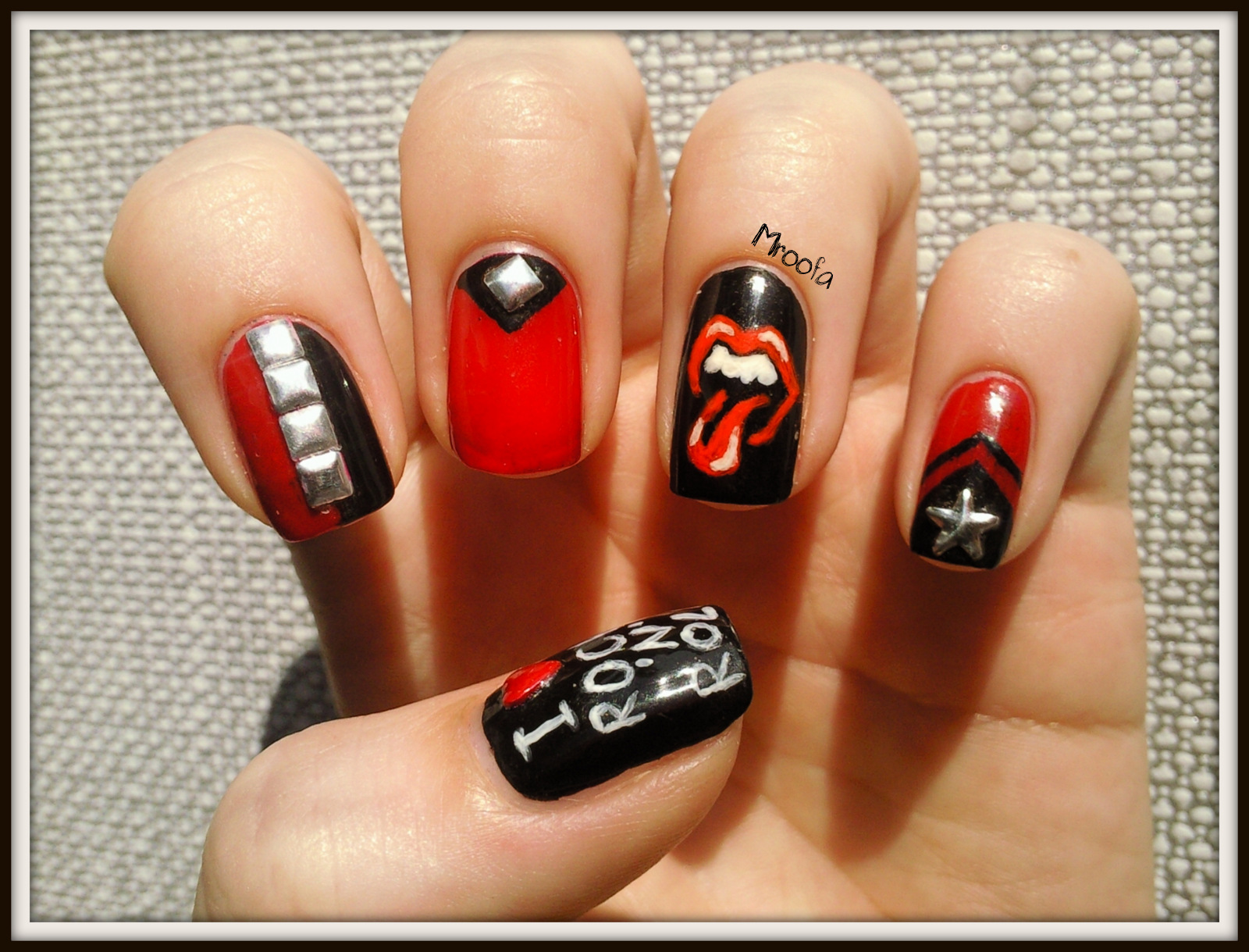 Rock'N'Roll Nails Mroofa