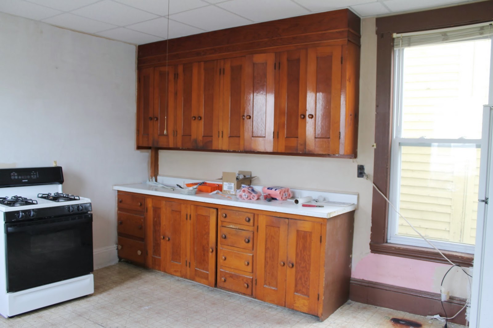 Closeout kitchen cabinets Home Depot Cabinets