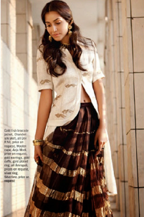 Beautiful Girls : MONICA DOGRA