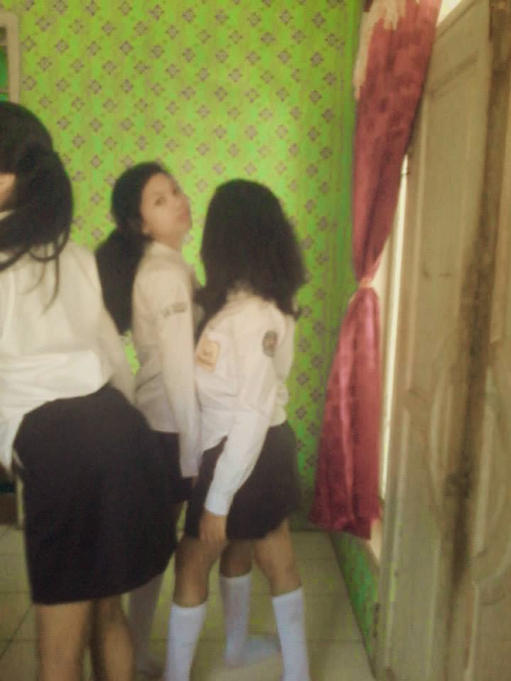 Bahan Coli Cewek SMP Cabe-cabean - Gumiho Online.