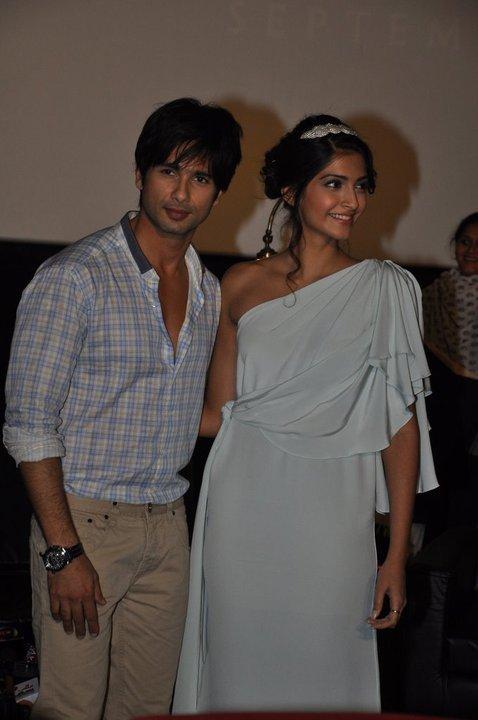 Shahid Kapoor And Sonam Kapoor At Mausam Trailer Launching Party