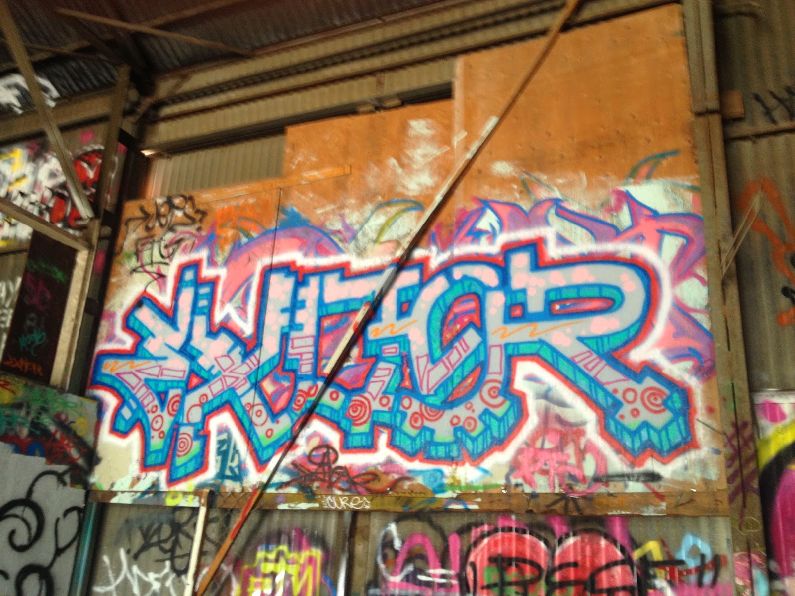 Dallas Graffiti Dallas’ first ‘free wall,’ in West Dallas, gives