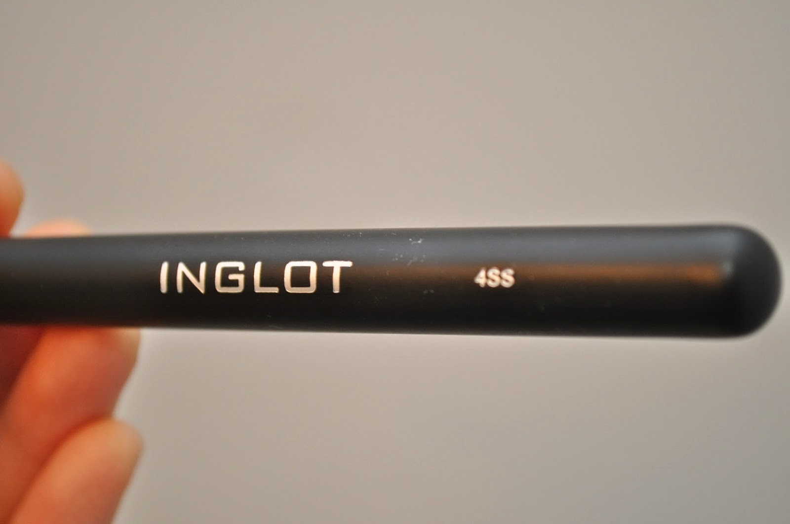  Naturally Beautiful Inglot Brush 4SS Review