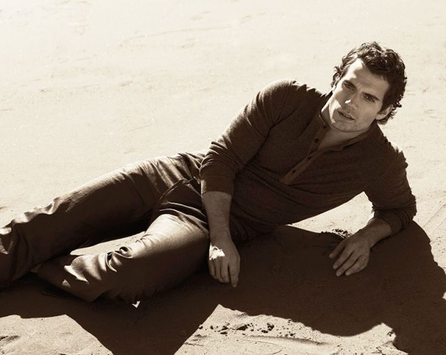 Henry Cavill News More Of Henry On The Beach?.. Yes Please!