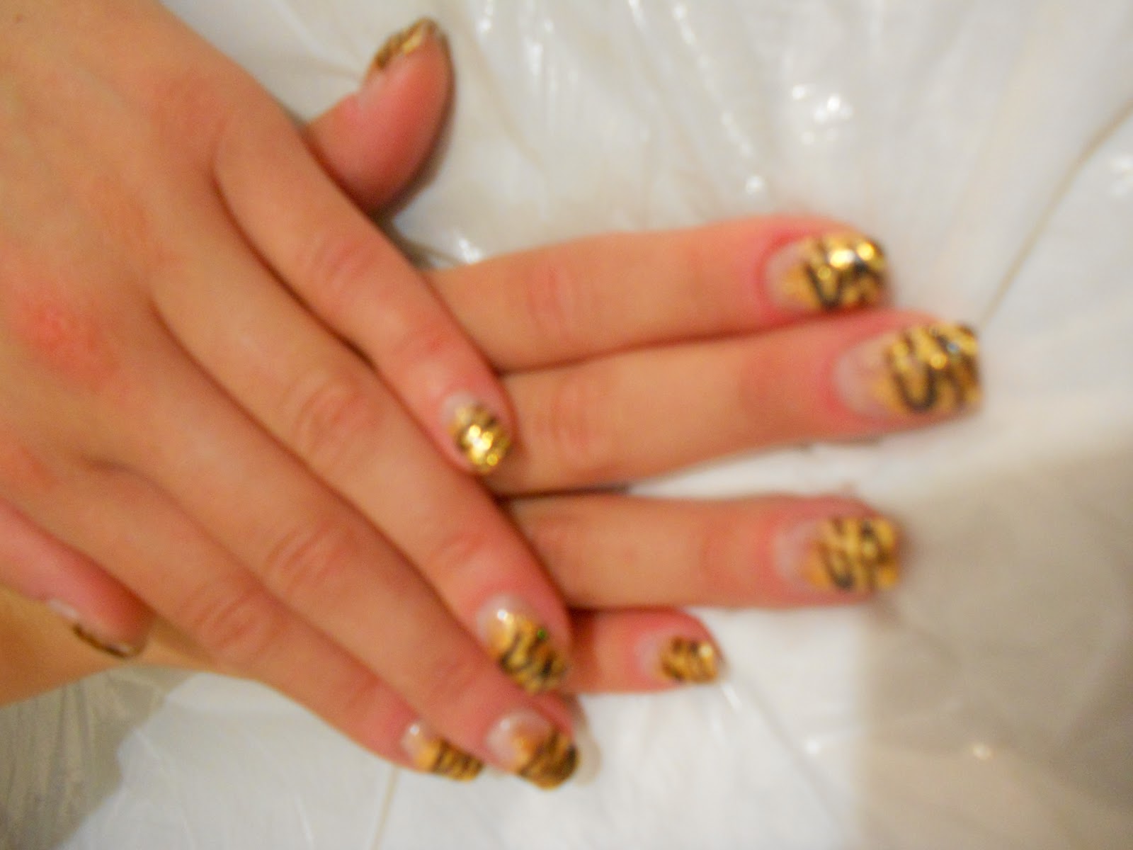 Mariagrazia Nails art oro e nero