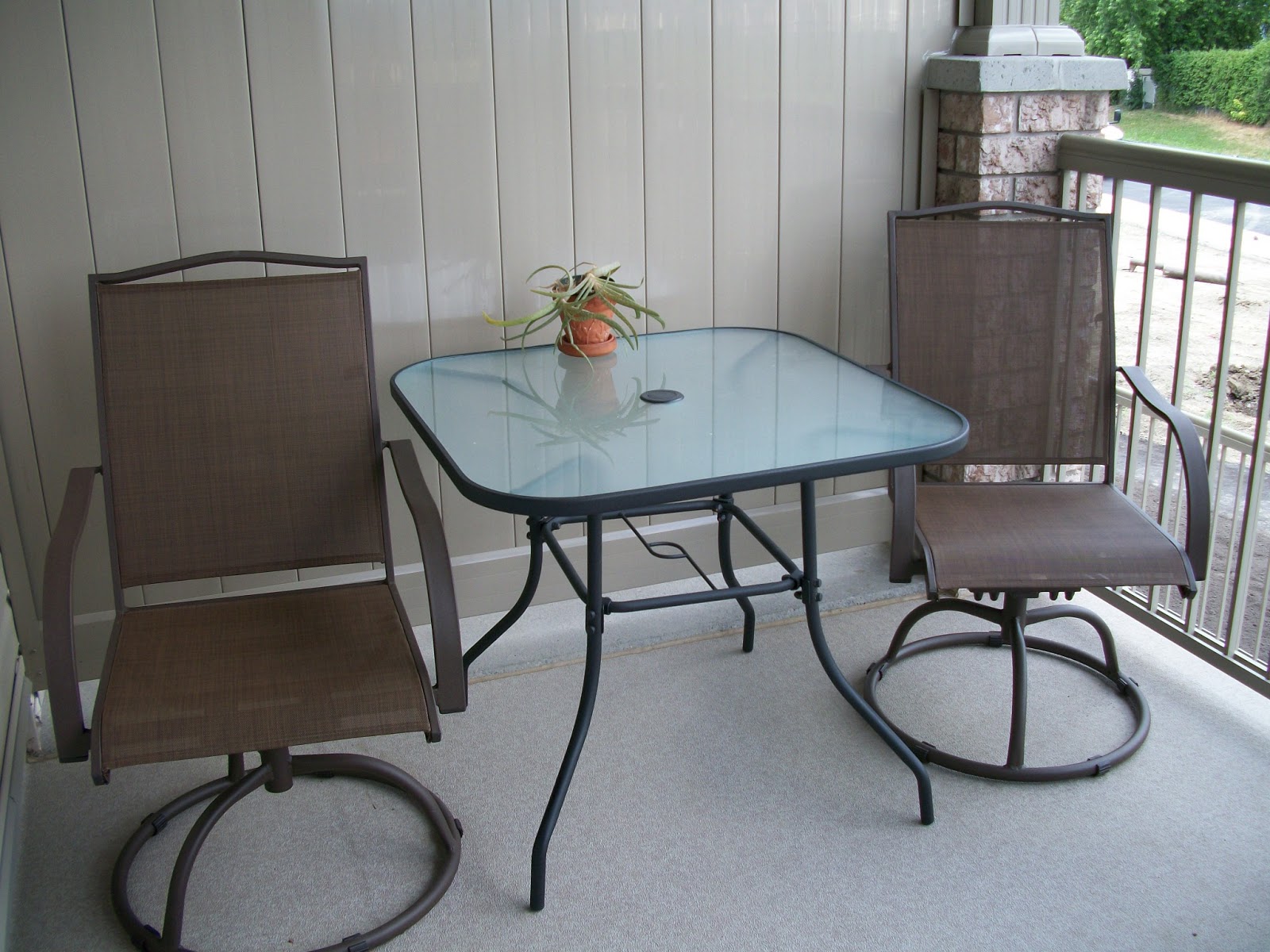 Live From B5 My Blue Balcony