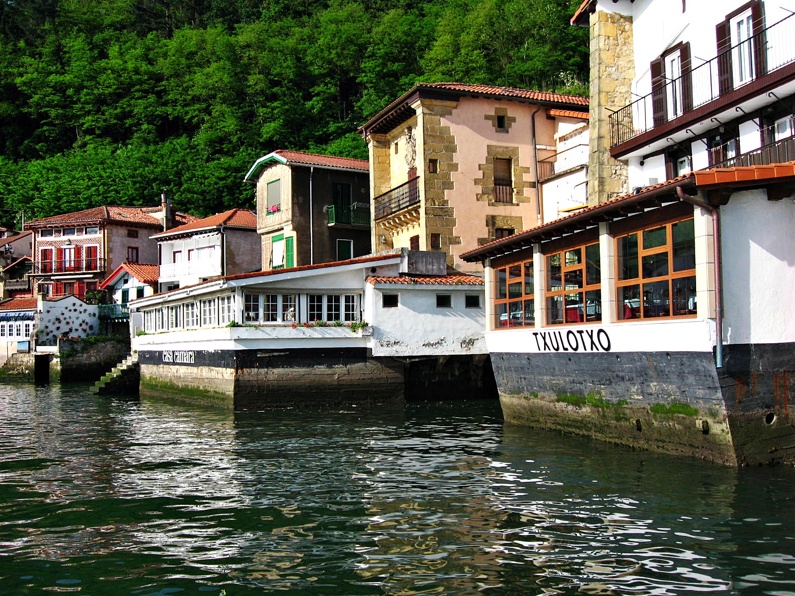 my life in donosti republic De paseo, a Pasajes de