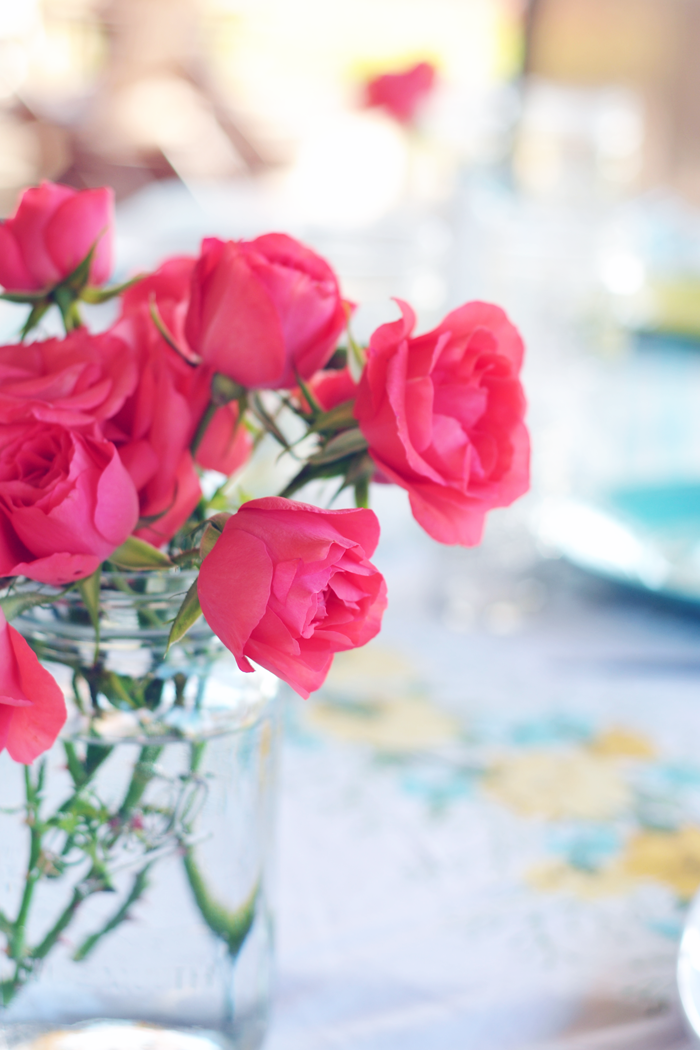 At the table we find a community At the table we find a community