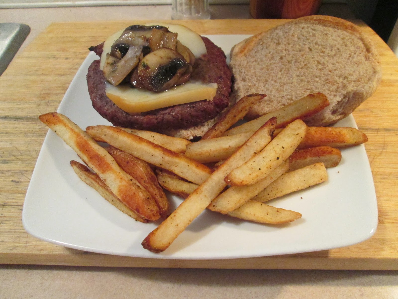 Diab2Cook Grilled Smoked Mozzarella Cheese and Mushroom Buffalo Burger