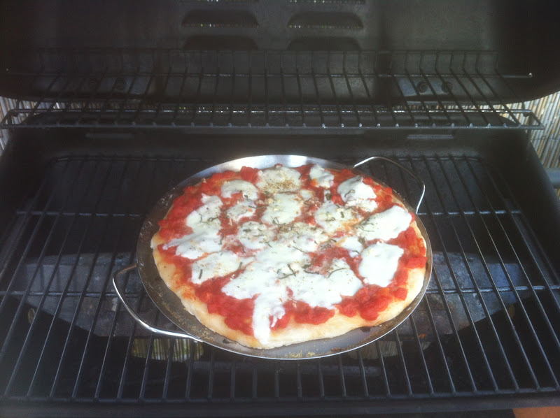 That's What She Fed BBQ Pizza Pan