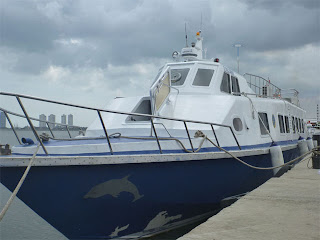 Kapal Lumba-lumba ke Pulau Tidung Kapal Lumba-Lumba ke Pulau Tidung