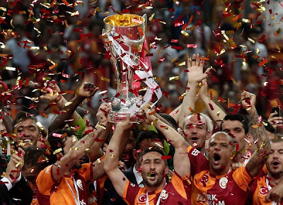 NY Times: Galatasaray'ı yöneten el, Ünal Aysal..