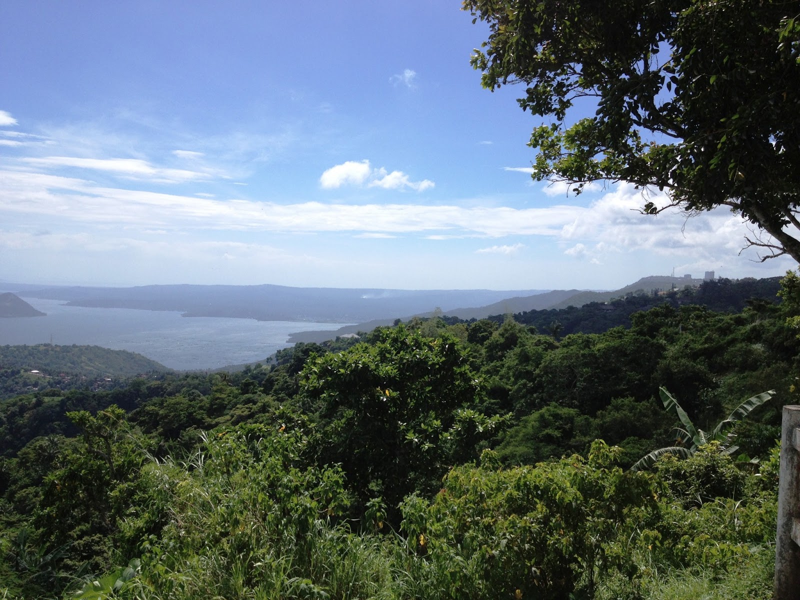 Exploring the World... Beauty of Tagaytay City