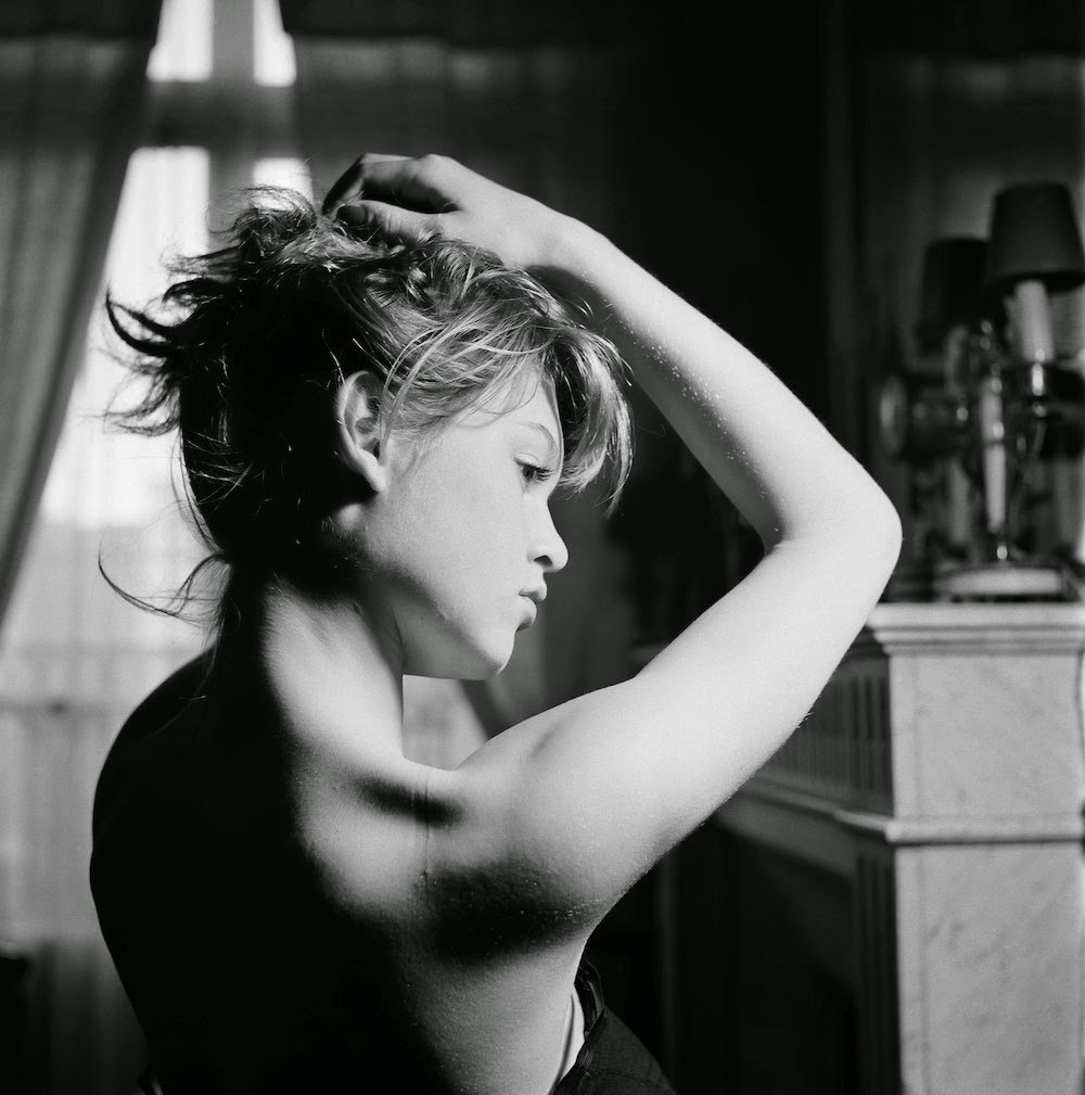 Stunning Image of Brigitte Bardot in 1952 