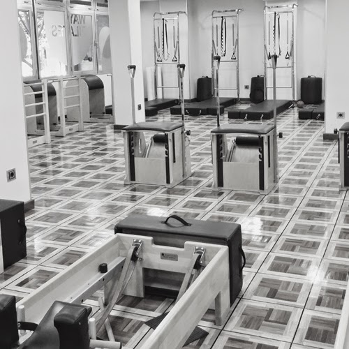 Descubriendo el Pilates Descubriendo el Pilates