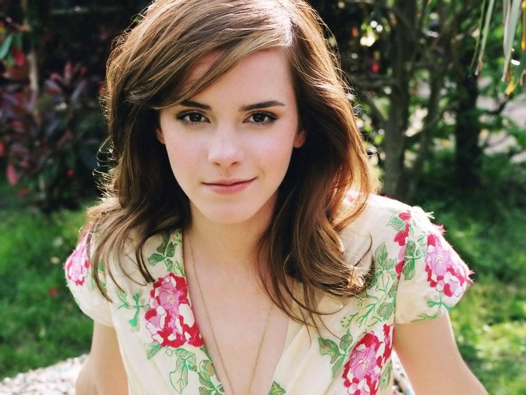 http://4.bp.blogspot.com/-eGBMzARmoXQ/TiAbN7BeSDI/AAAAAAAAAGQ/uIMNWXn43Ak/s1600/emma_watson.jpg