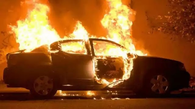 Πυρπολήθηκαν 897 αυτοκίνητα απο αναρχοκομμουνιστές για την κατάληψη της Γαλλίας(εθνική επέτειο) απο τους όμβριους Πυρπολήθηκαν 897 αυτοκίνητα απο αναρχοκομμουνιστές για την κατάληψη της Γαλλίας(εθνική επέτειο) απο τους όμβριους