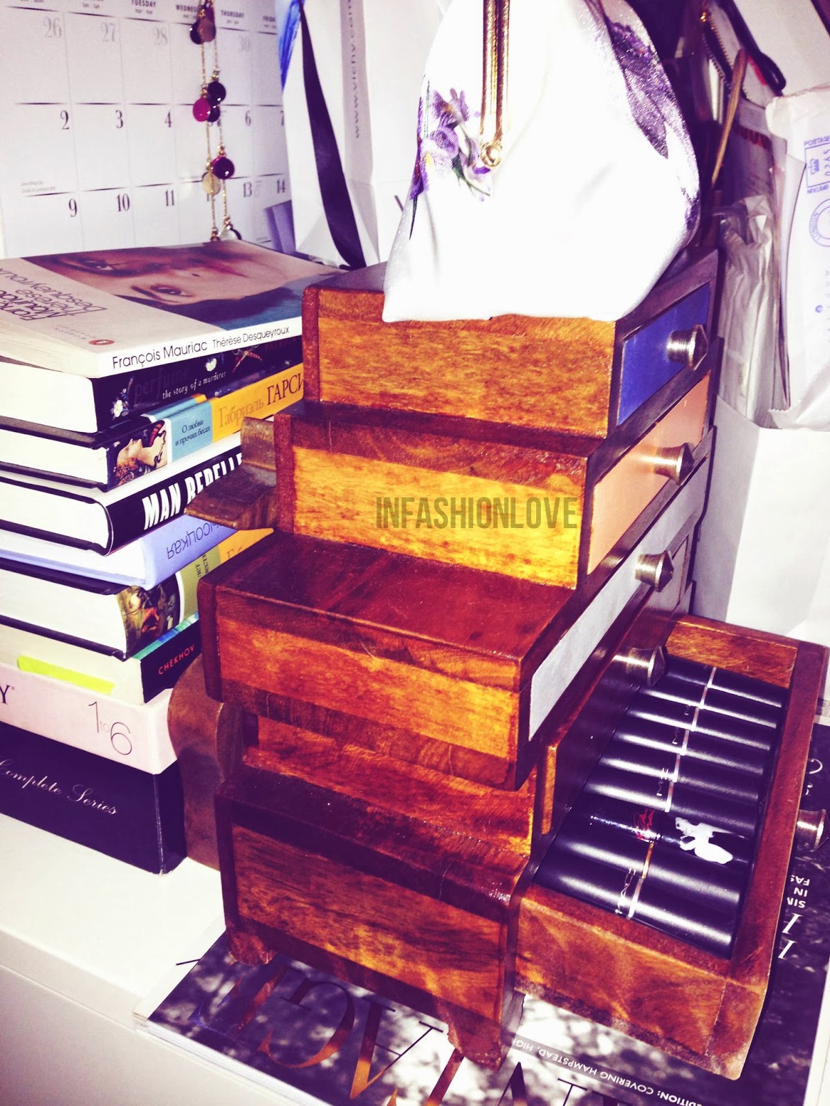 Oliver Bonas Five Drawer Wooden Jewellery Box!