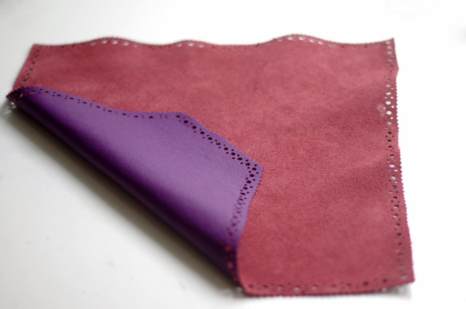 How to make an Origami envelope clutch without sewing machine. Fashion tutorial designed by Xenia Kuhn for fashion blog How to make an Origami envelope clutch without sewing machine. Fashion tutorial designed by Xenia Kuhn for fashion blog
