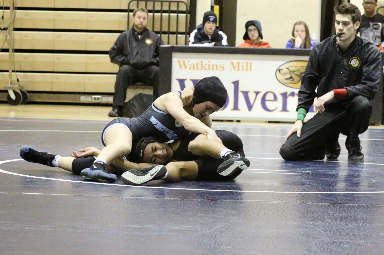 Men Wrestling Women Female wrestler pins 2 men