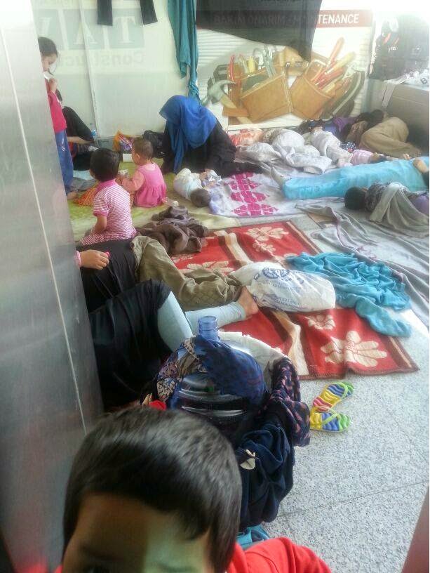 17 gündür Atatürk Havalimanı’nda perişanlar 35+Uygur+T%C3%BCrk