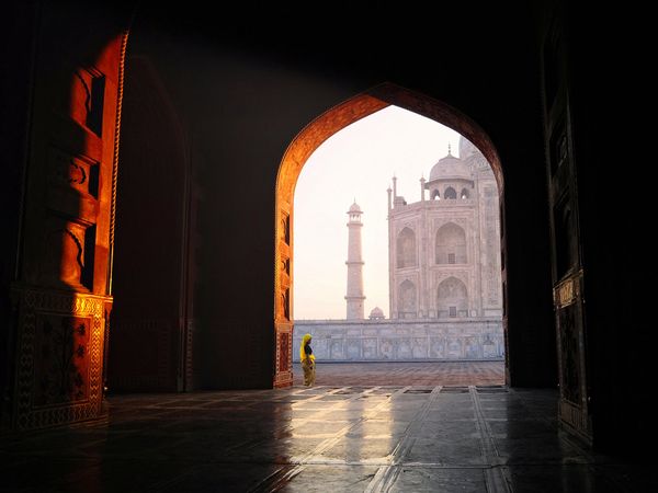 Looking on to the Taj