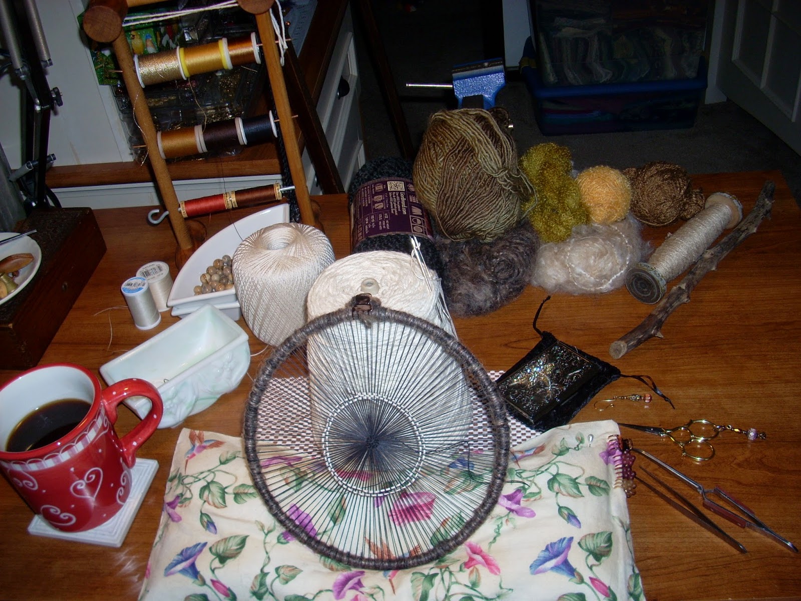 HeartSong Studio: HeartSong Studio&rsquo;s Weaving Spool Rack