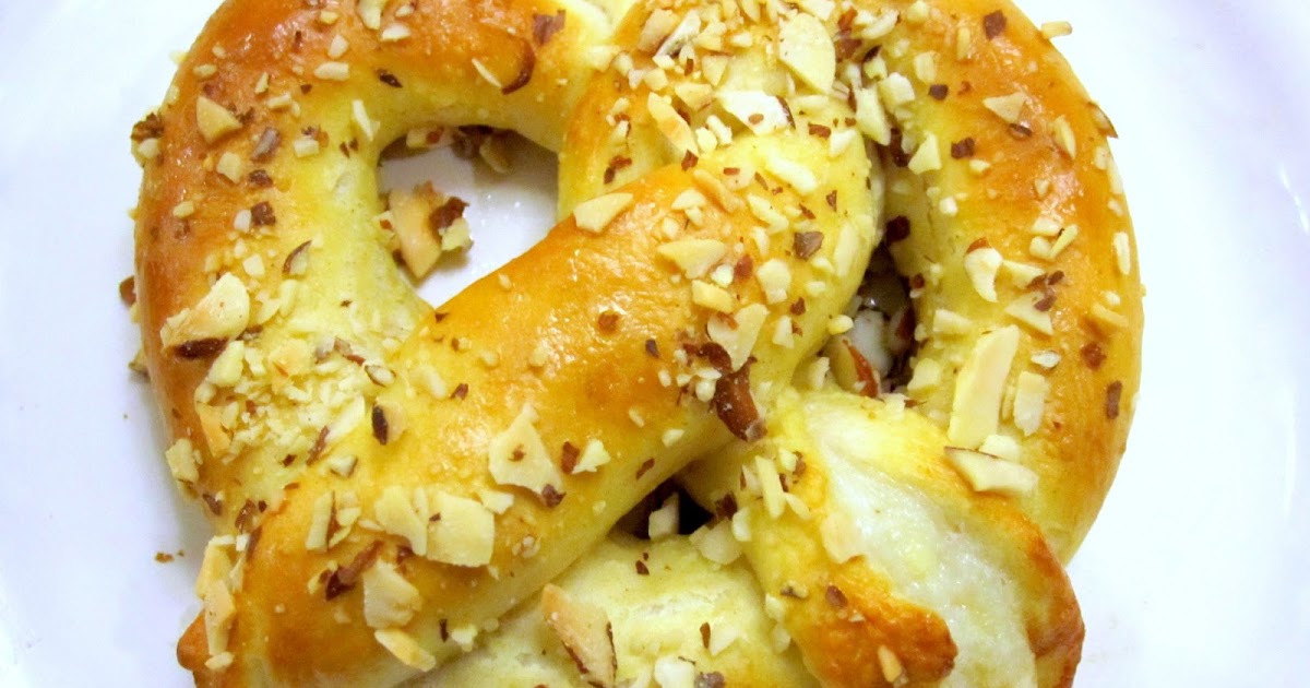 Helium Hearts in the Sky Cream Cheese Filled Pretzels