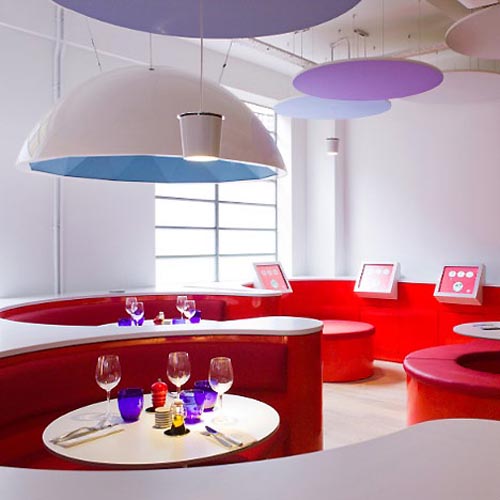 Cozy Restaurant with Modern Interior Design Cozy Restaurant with Modern Interior Design