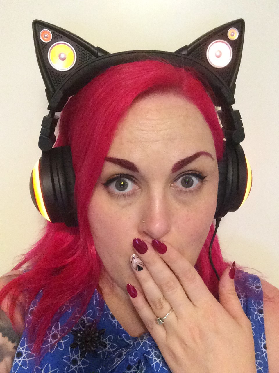 Unboxing and Review Axent Wear Cat Ear Headphones. Quirky and Curvy