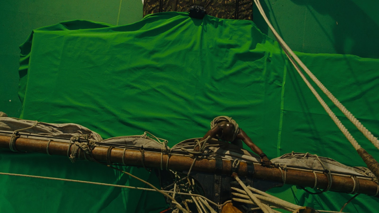 Green screen &amp; ground Greenscreen, Film set, Behind the