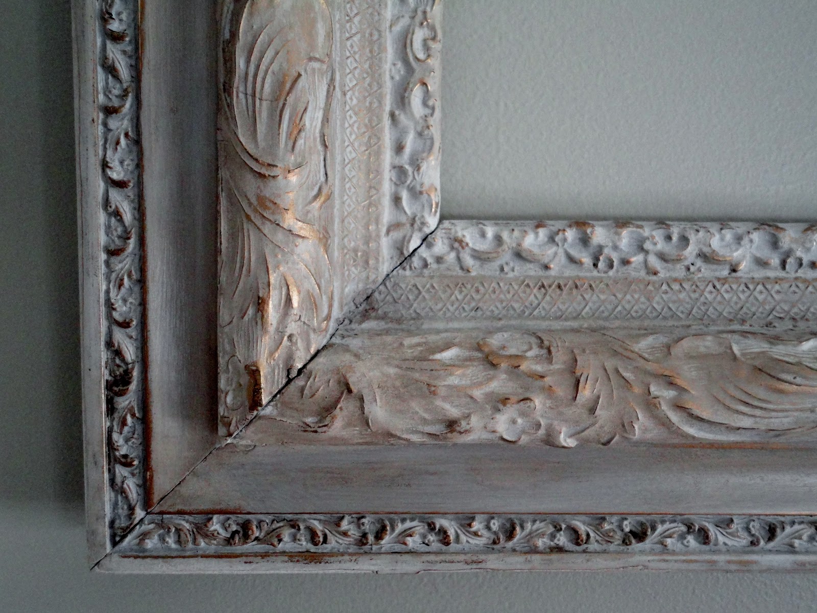 Behind the Red Door Wet Distressing with Annie Sloan Chalk Paint