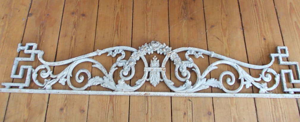 Rosenreslis Traum: Alteisen im Badezimmer