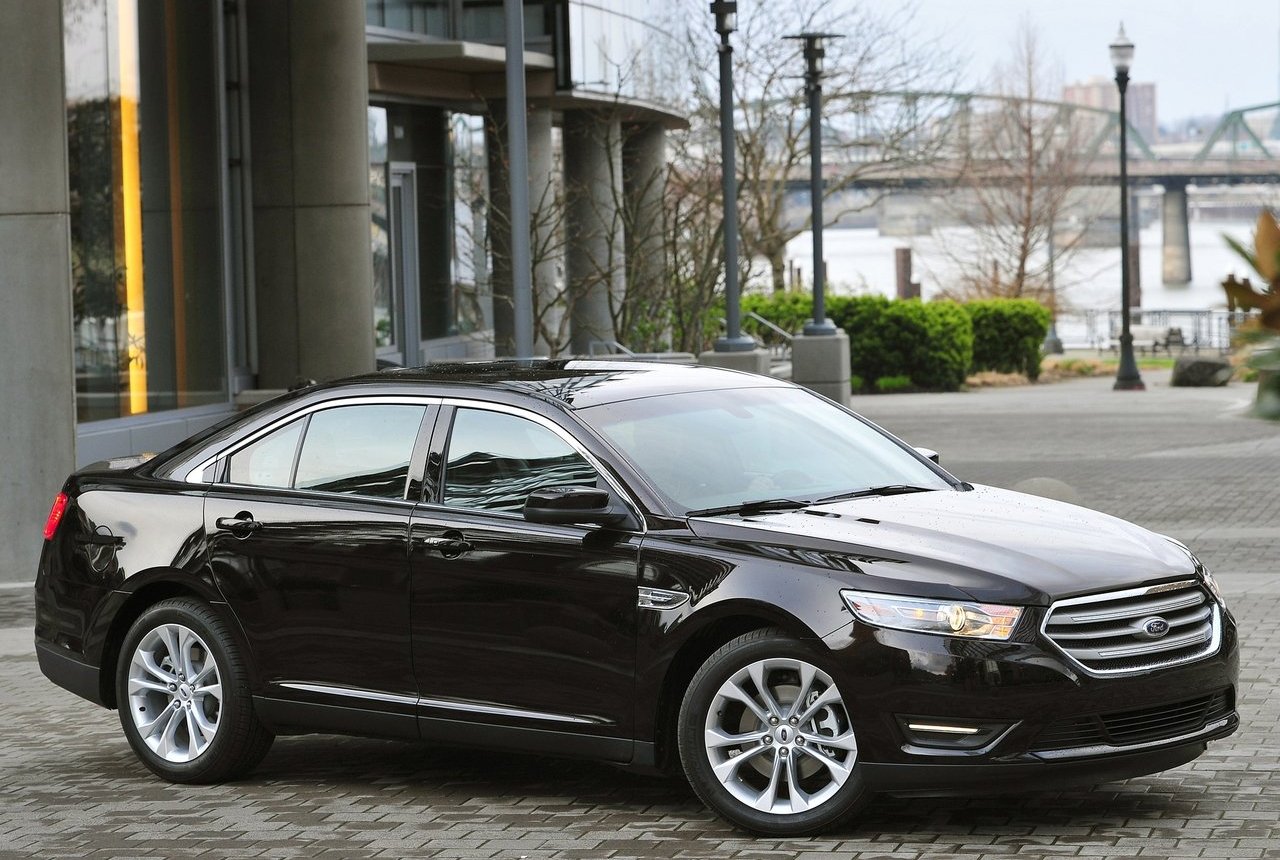 http://4.bp.blogspot.com/-eQcsgDx-JQY/T-UatRXYixI/AAAAAAAAvcs/MbAk3VuXRzM/s1600/Ford-Taurus_2013_1280x960_wallpaper_07.jpg