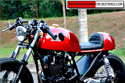 Modifikasi Yamaha Scorpio Cafe Racer 2012