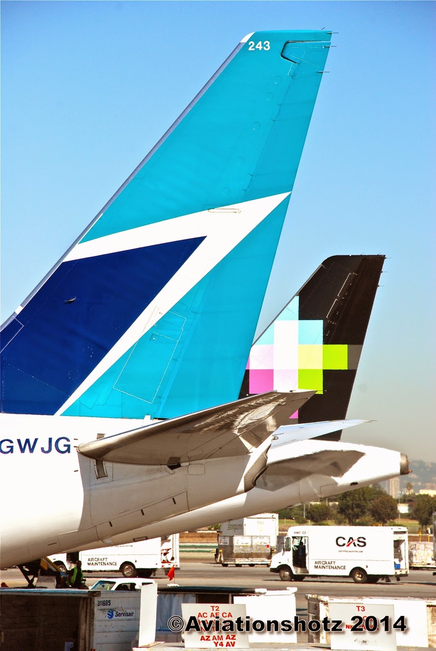 Aviationshotz LAX A Canadian, Mexican & a American.