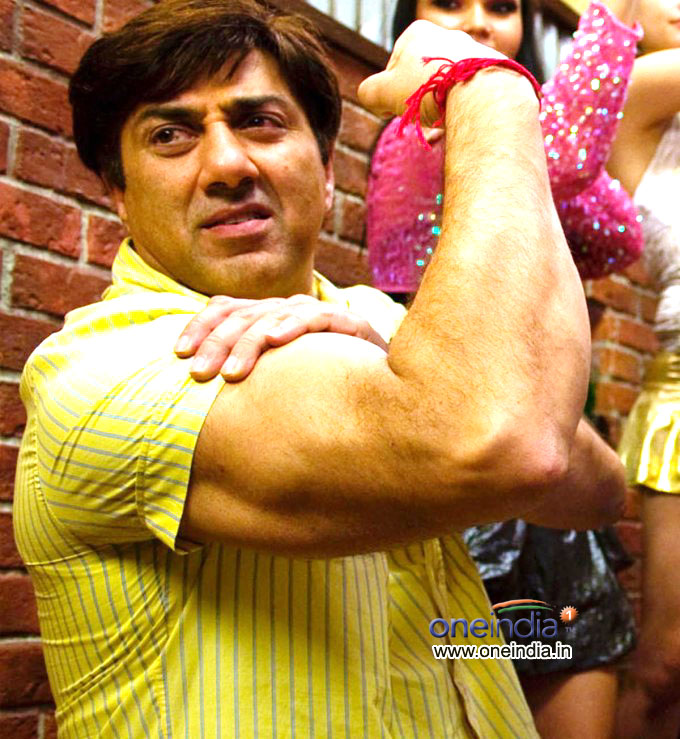 Entertainment & Sports Updates: Sunny Deol Son Enters Bollywood.