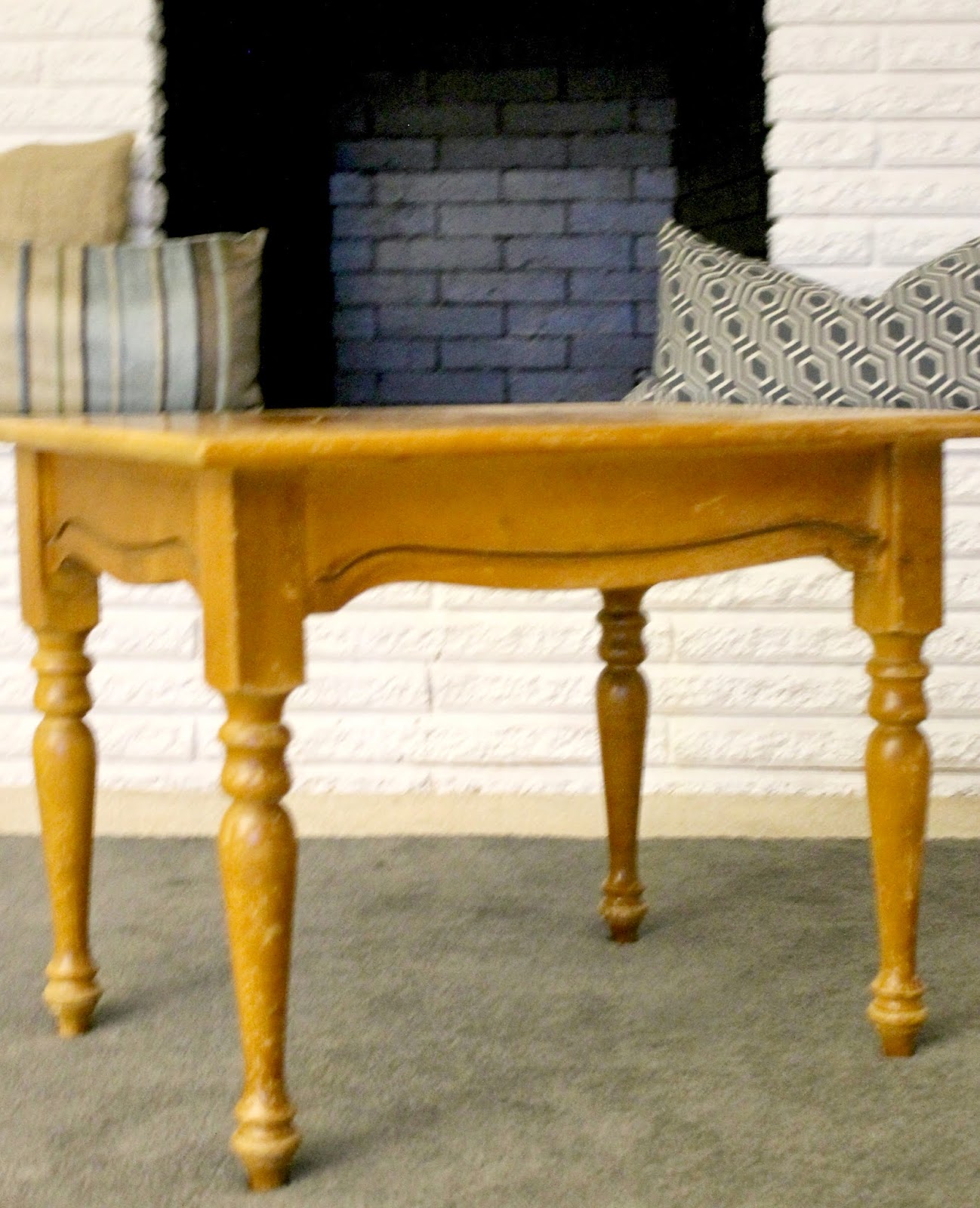 Grace Lee Cottage Refreshing our Living Room Tables with Chalk Paint