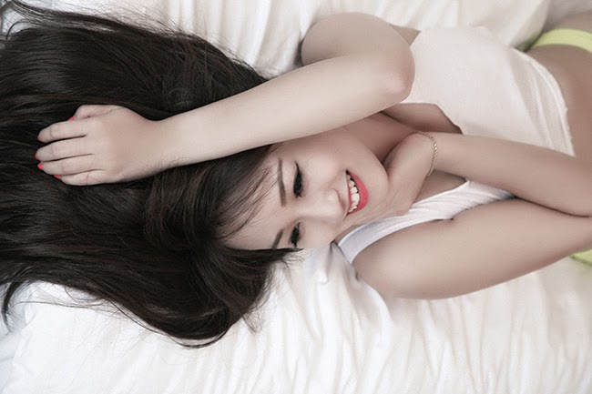 Miss Teen Thu Hà khoe vẻ đẹp căng tràn tuổi 19