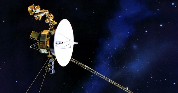 Voyager 1 abandona o Sistema Solar