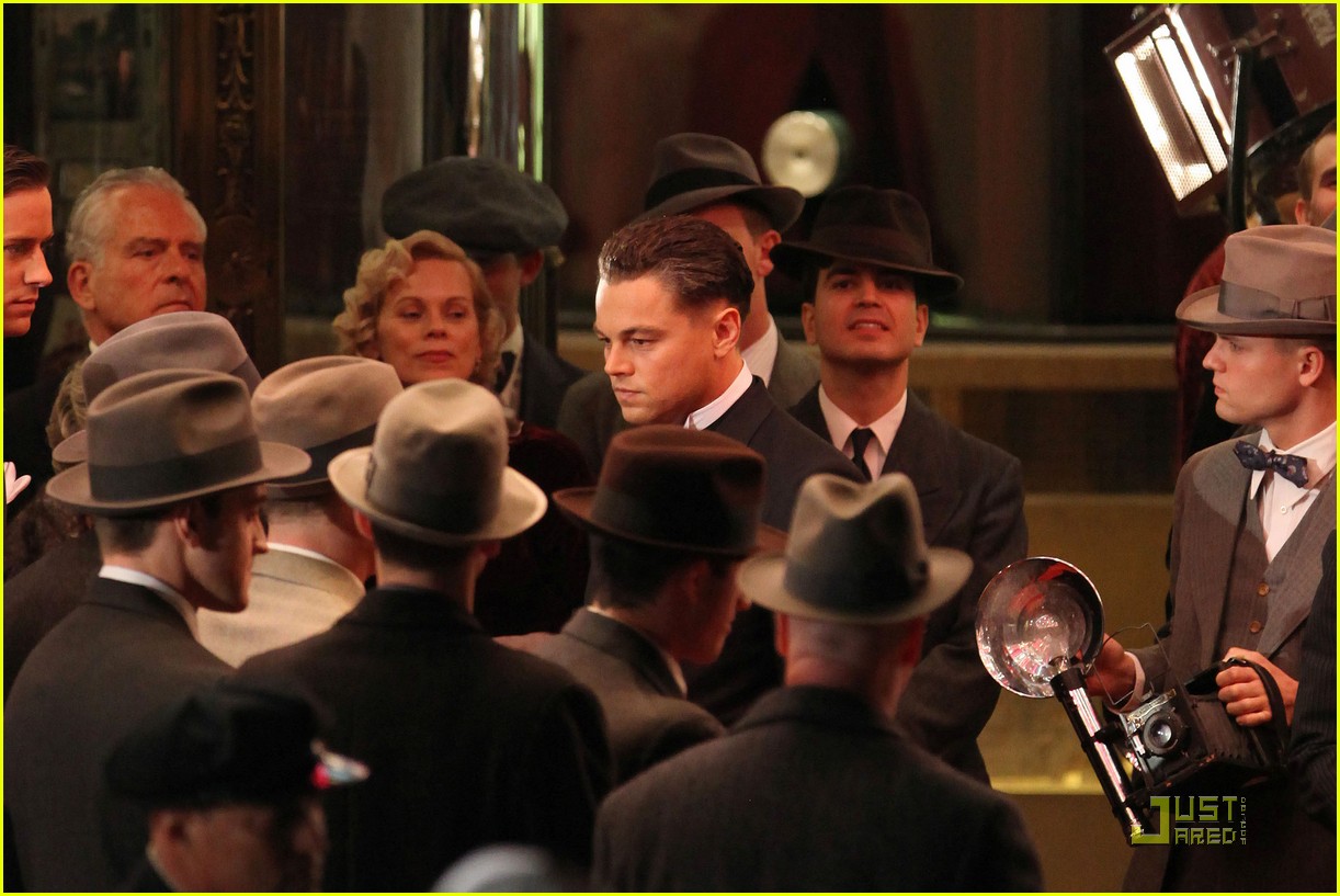 http://4.bp.blogspot.com/-eVyVCGn2mhM/TVYfv37AiRI/AAAAAAAAkqU/kzUKGKwVbkA/s1600/leonardo-dicaprio-armie-hammer-j-edgar-03.jpg