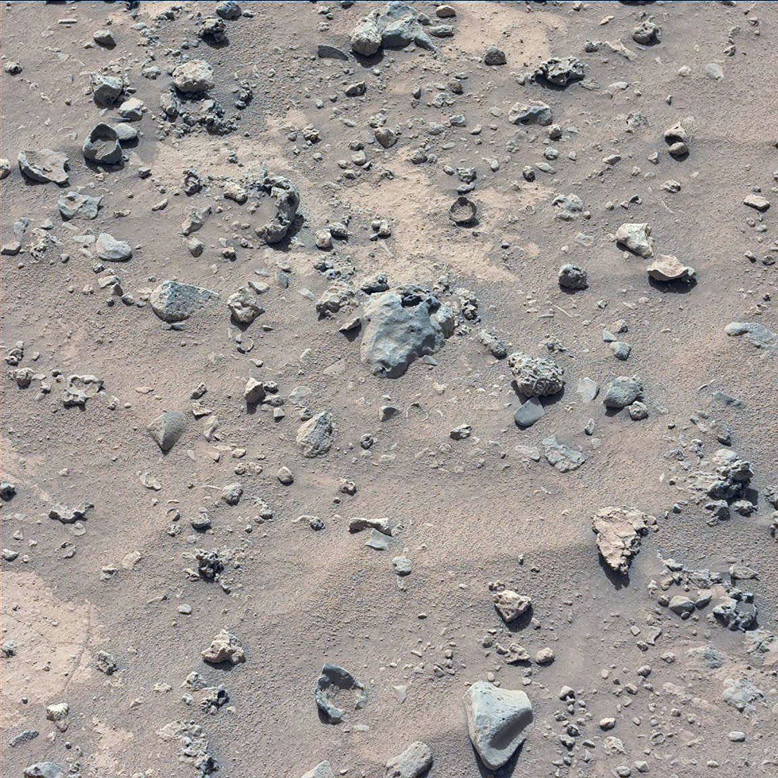 mars - [Topic unique] Le robot Curiosity sur Mars  - Page 75 0689ML0029050010304060E01_DXXX+a