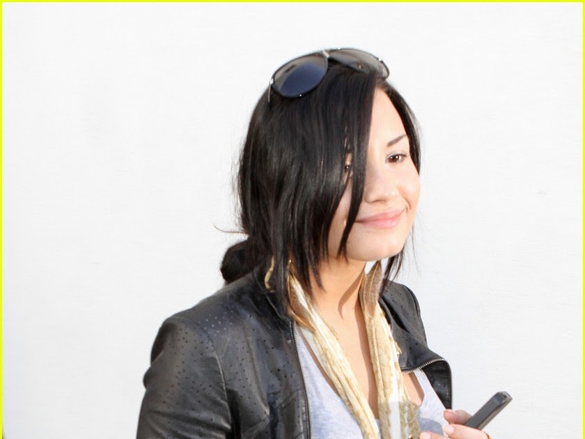 Blog de las celebridades del momento: Demi Lovato Pensando en Mudarse a