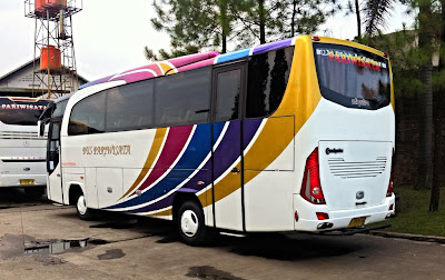 BUS CHARTER-CAR RENTAL-TOURS TRAVEL: PO Jackal Holidays