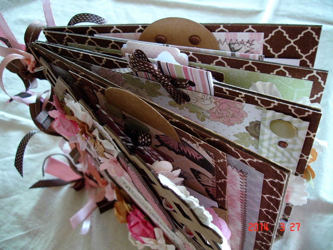 Scrapbooking by Phyllis Premade Chipboard album