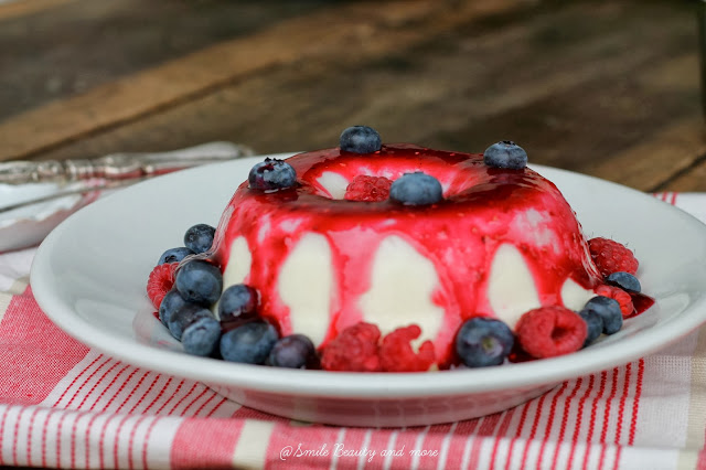 Panna cotta ai frutti di bosco