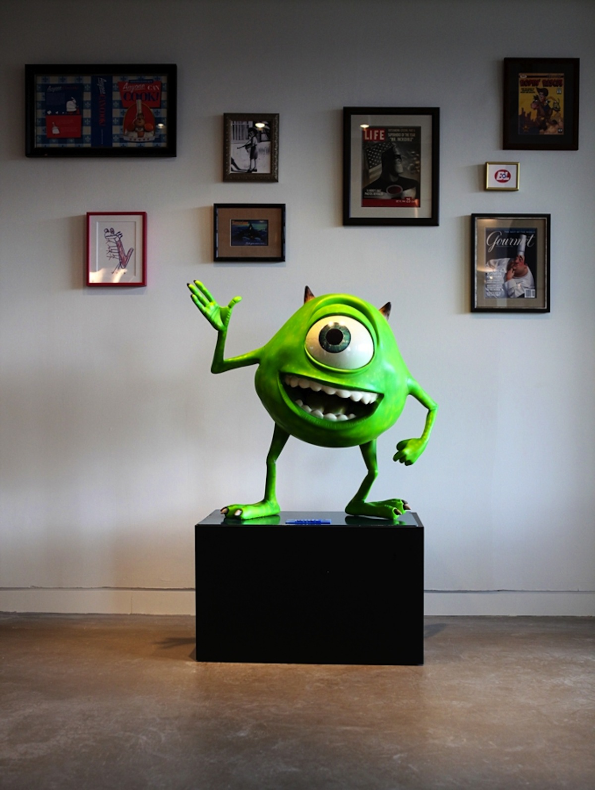 http://4.bp.blogspot.com/-eZOK2QJr9F4/TrtxbgGZ5YI/AAAAAAAABJU/g_nYQ2a2POs/s1600/Pixar_Canada2.jpg