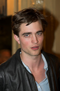 Robert Pattinson Hairstyle Pictures - Celebrity Hairstyle Ideas