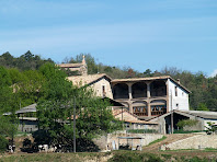 El Puig i al seu darrere la capella de Sant Roc des de Sant Andreu de Gurb El Puig i al seu darrere la capella de Sant Roc des de Sant Andreu de Gurb