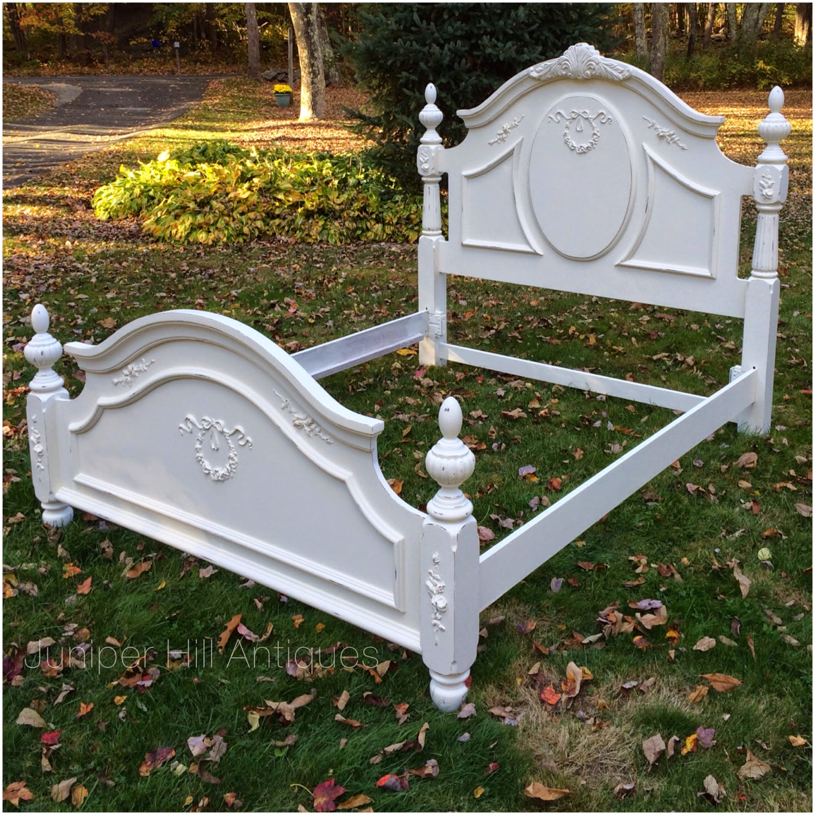 Queen shabby chic bed vintage Queen size shabby chic cottage bed